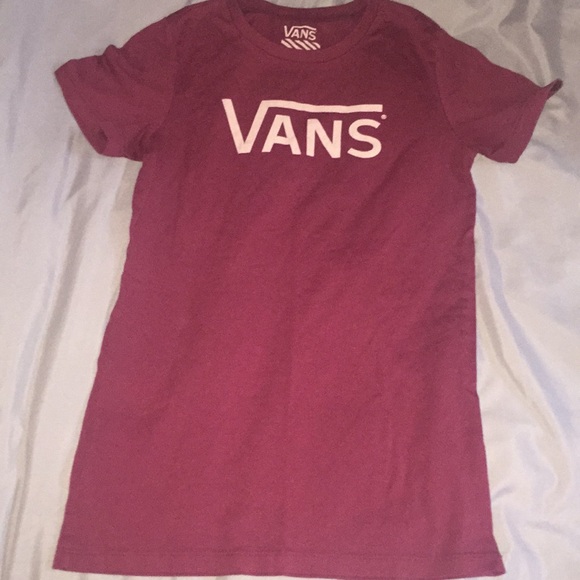 Vans Tops - maroon Vans t-shirt ❤️
